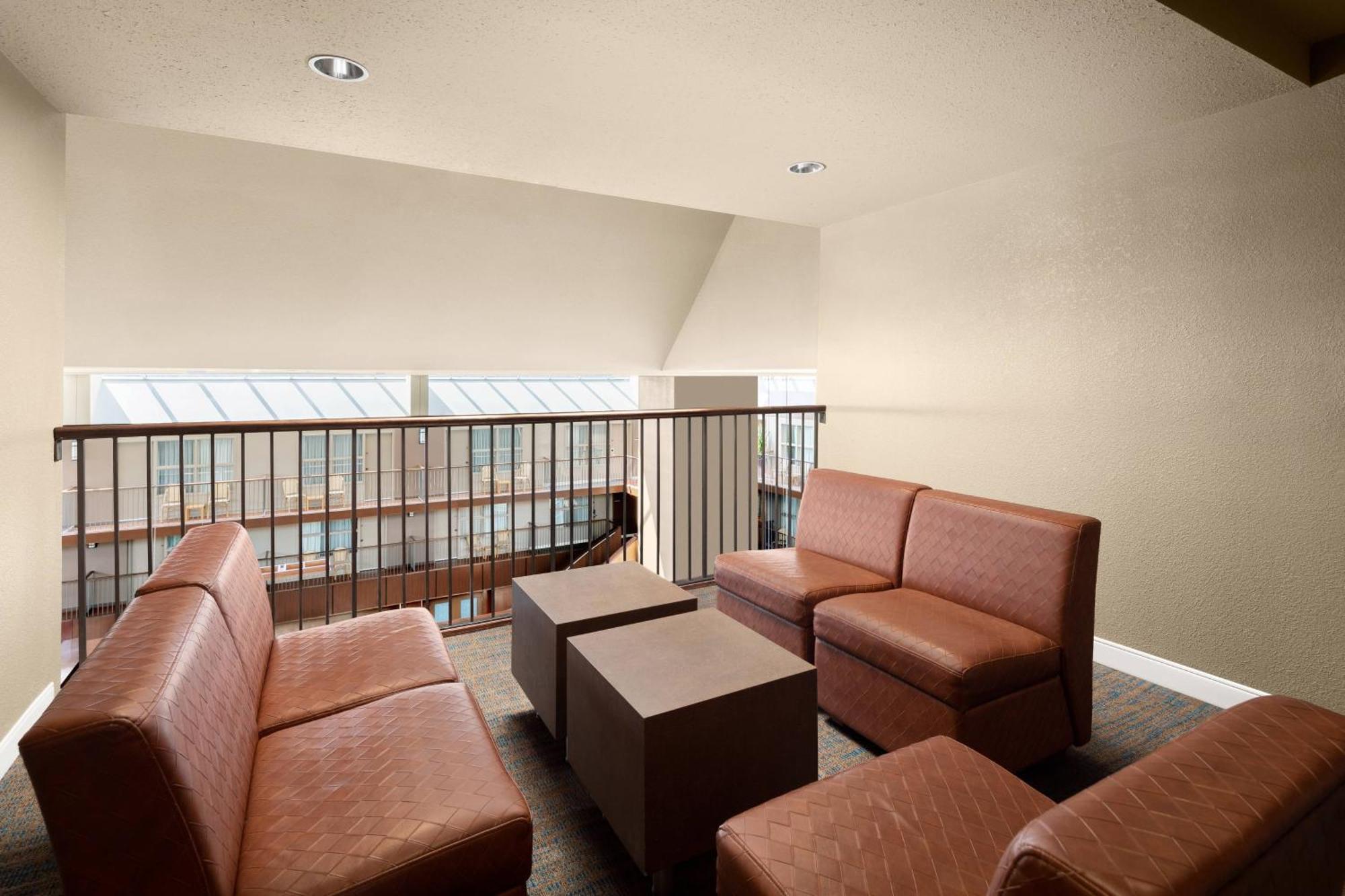 Delta Hotels By Marriott Calgary South Eksteriør bilde
